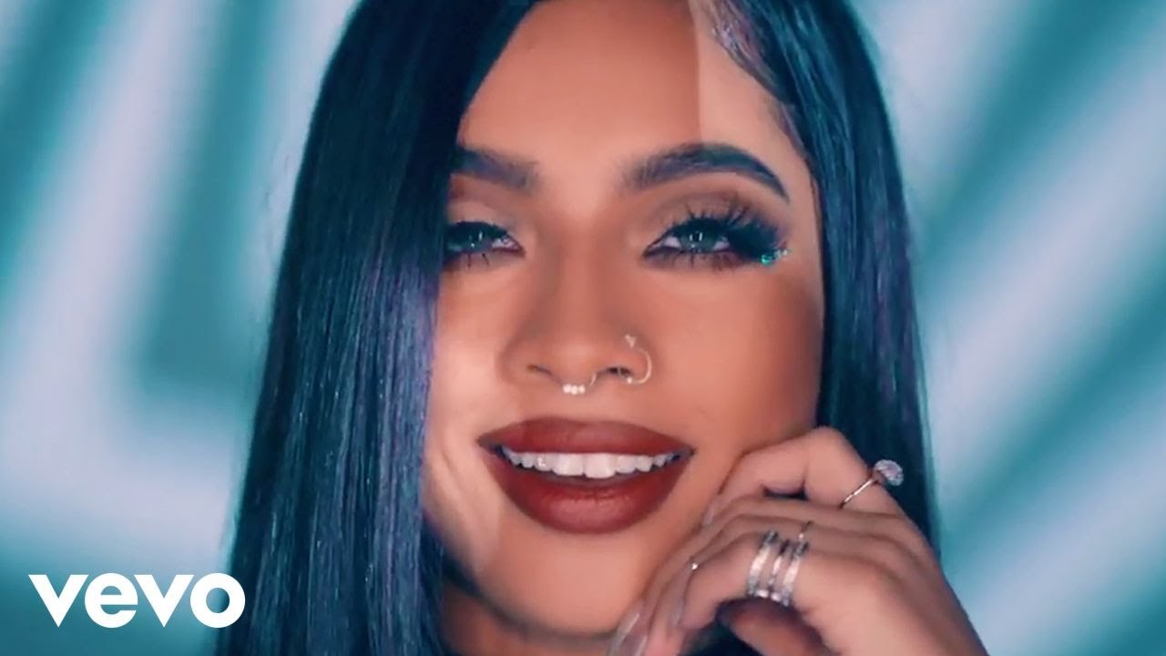 Kiana Led&eacute; - Bouncin ft. Offset (Official Video) ft. Offset