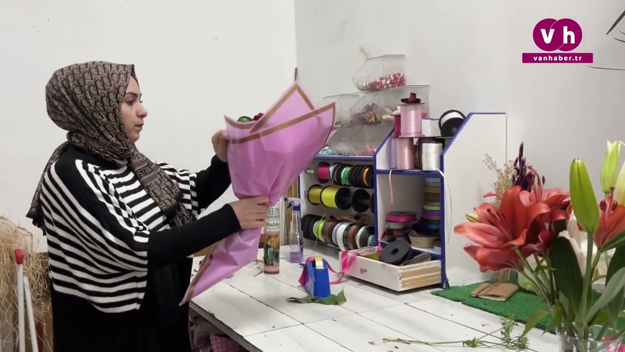 Van’da çiçeklerin içinde büyüyen bir emek: Dilek Mülazımoğlu