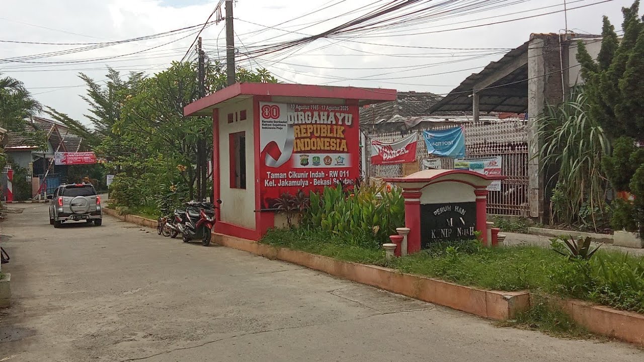 Suasana Perumahan Taman Cikunir Indah Jakamulya kec Bekasi Selatan 