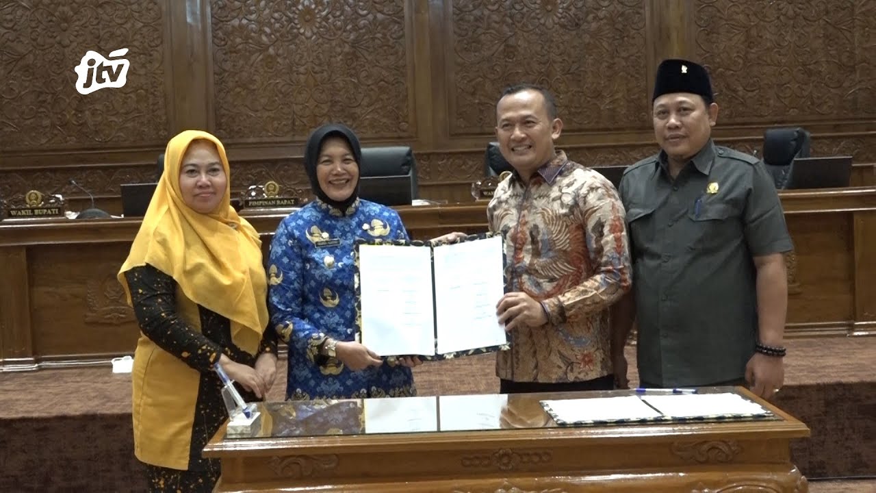 Pemkab dan DPRD Bojonegoro Tetapkan Perda Perlindungan Petani dan Pengelolaan Sampah