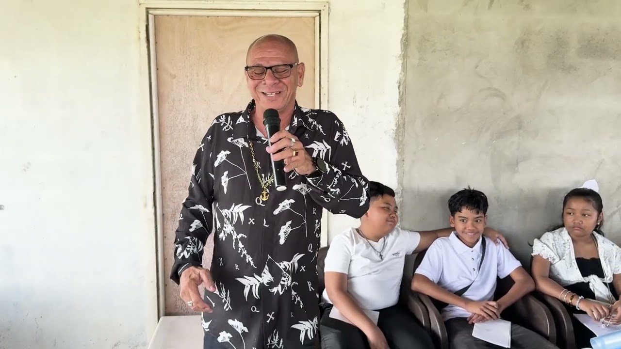 Condoleance aan nabestaanden van Roberto Dipopawiro