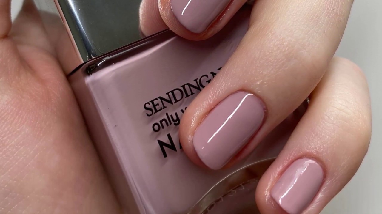 The Perfect Nude Manicure