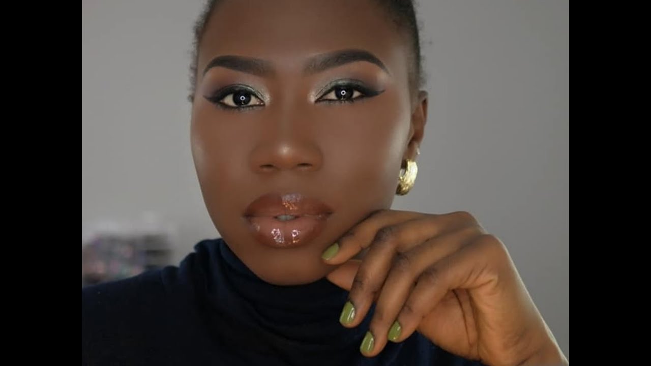 REVOLUTION SHEER BRILLIANT SHEER VOW WITH  KIKO CREAMY COLOUR COMFORT LIP LINER 321