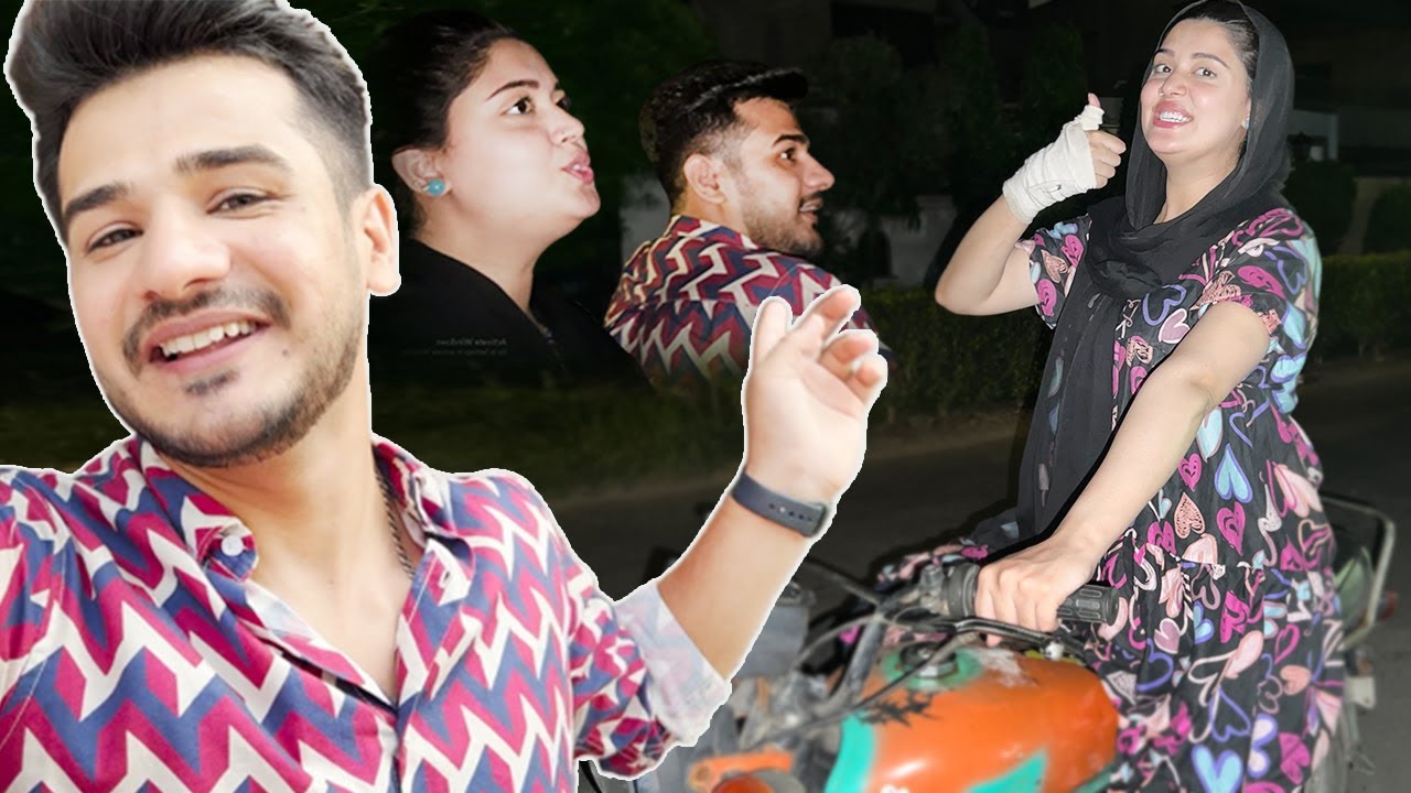 Kanwal Ko Bike Chalani Sikhai | Ye tu Pahly Sy He Expert Ha 🤷‍♂️
