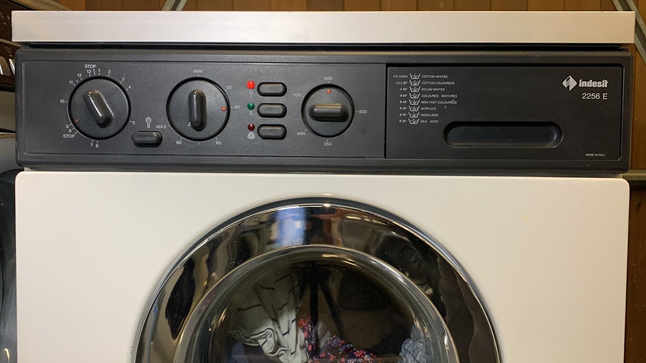 Indesit Series 2000 2256E - Acrylics 40°