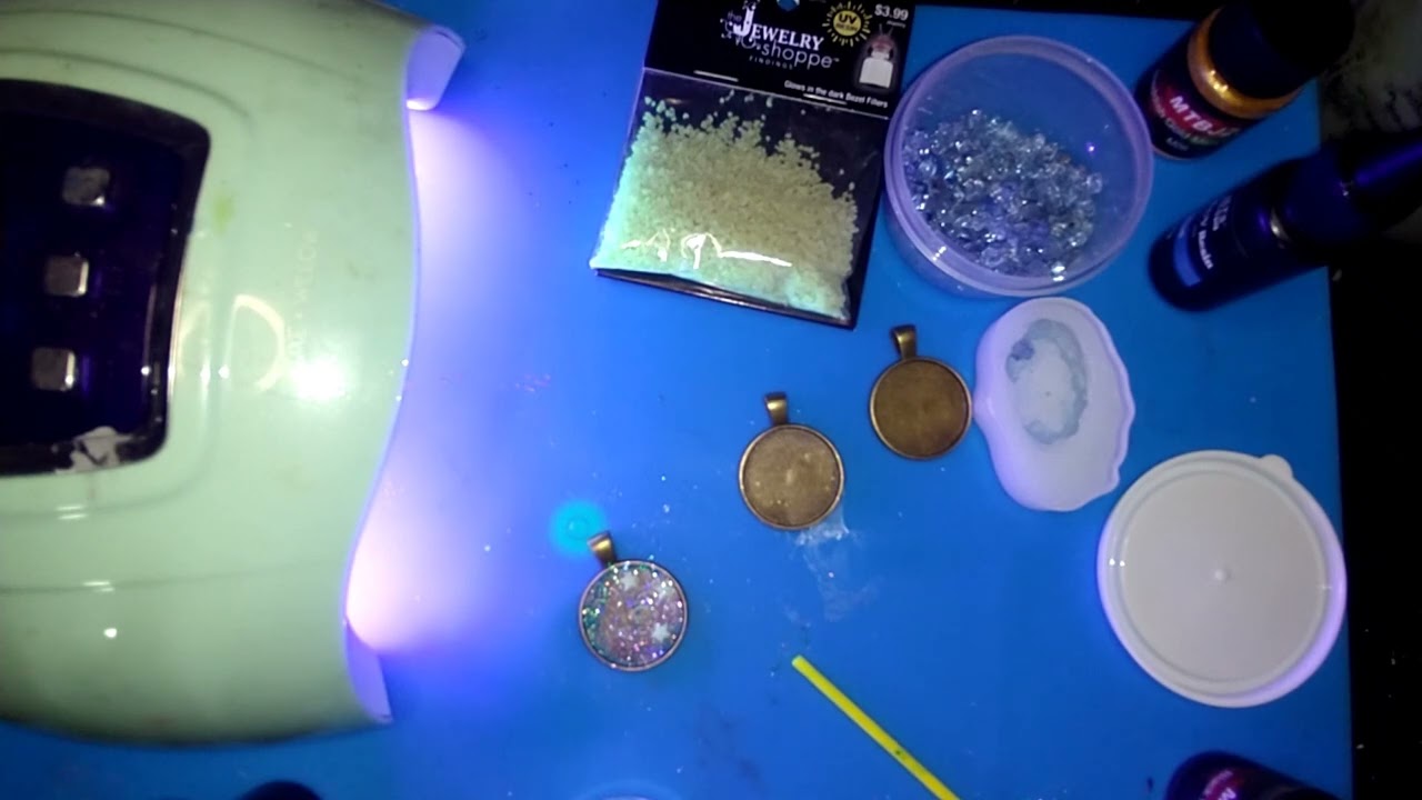 UV resin Wednesday...tiny resin geodes and some small pendants