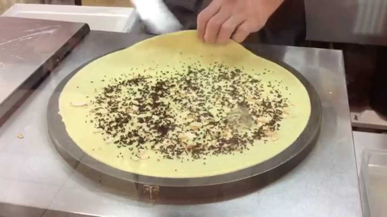 ジャパンクレープ カルミア店　【JAPANクレープ】 クレープ屋さんのクレープの焼き方・作り方