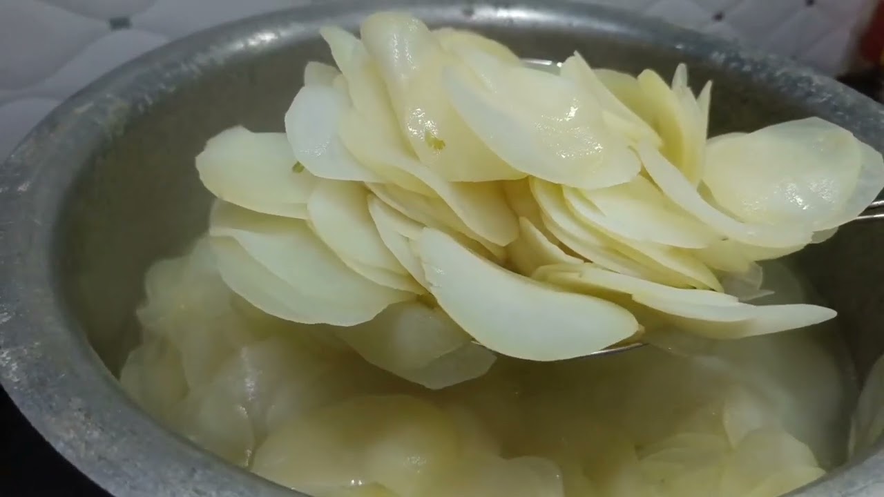 आप लोगों ने बनाया या नहीं तो बना लीजिये tasty recipe thodi Si mehnat Swad se bharpur
