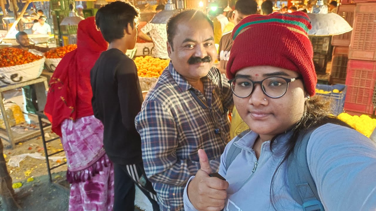 फूल मार्केट Vlog 🤳 दोस्तों आज गए पापा और में कल्याण के Famous फूल मार्केट😍 में फूल लेने इतनी गर्दी 😲