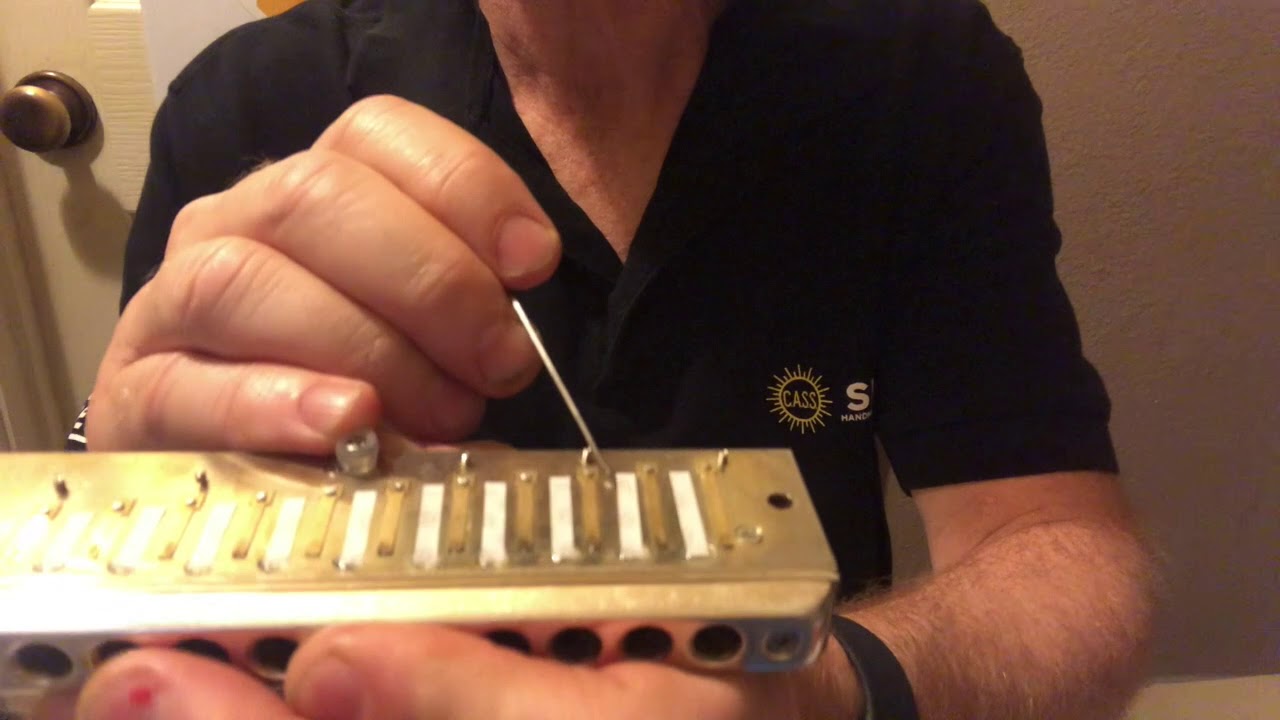 Rattling Noise On Chromatic Harmonicas