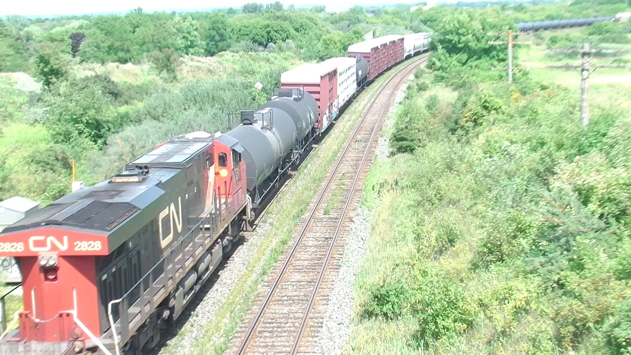 CN #305/ CN#3107, CN DPU#2828 / WAVERLY RD:
