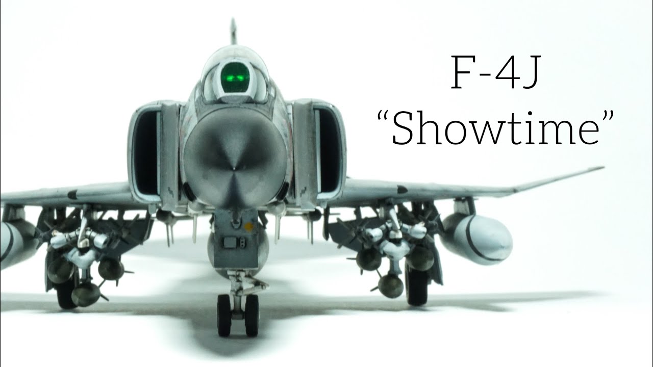 Full Build Academy 1/72 USN F-4J Phantom 