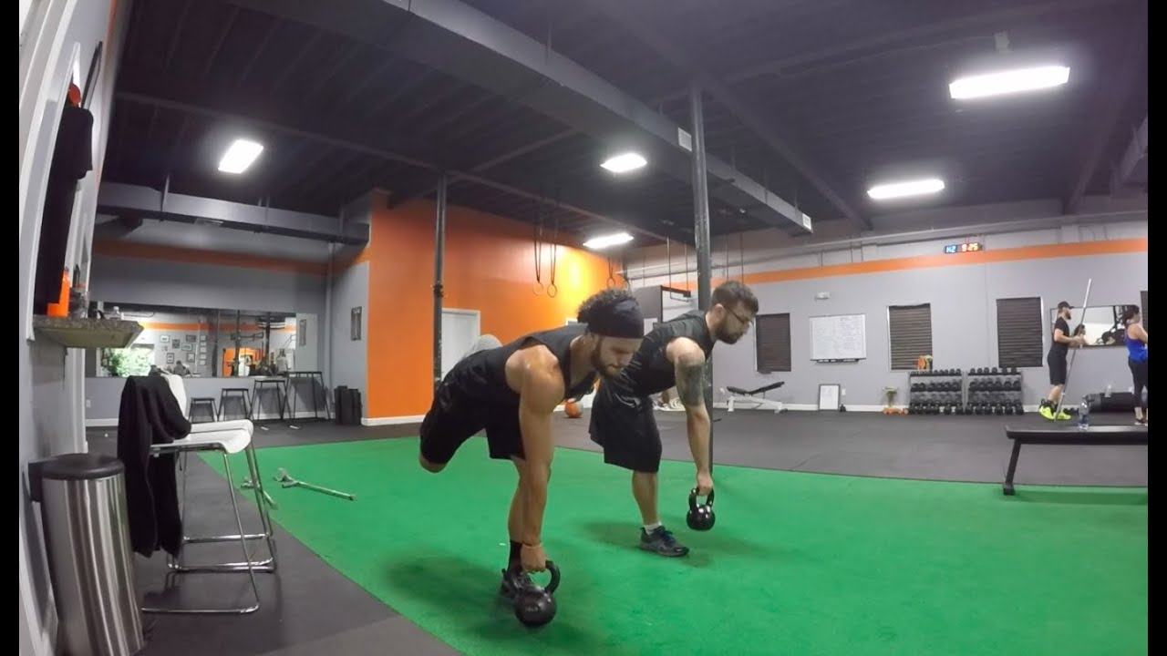 Trainer Joins Amputee Client For a One-Legged Workout!