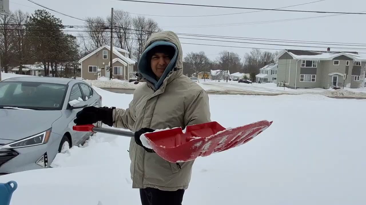 30 cm snow साफ करी  cleaned 30 cm #snow #heavyrain #india #california 
