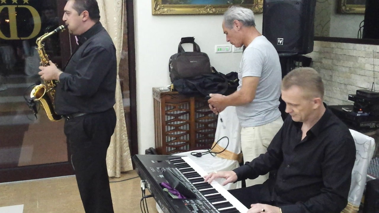 Nunta la  Casa Domintei timisoara - Robert Olan & Daniel Roscatu