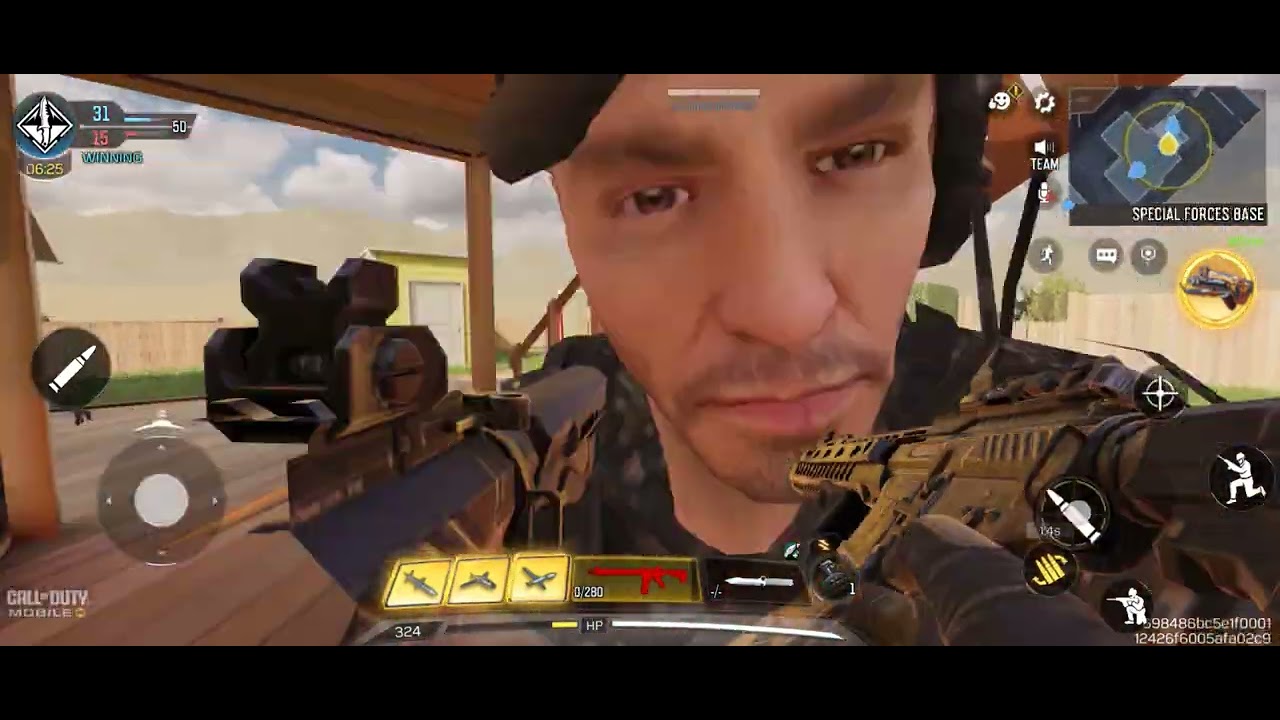 1v4 Clutch 😱 Call of Duty Mobile