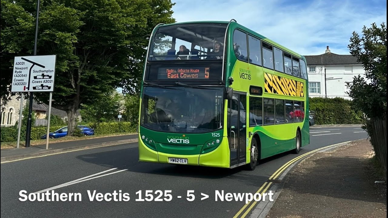 Southern Vectis 1525 ADL Enviro 400 (ZF/€5) HW62CLV - Power Mode!