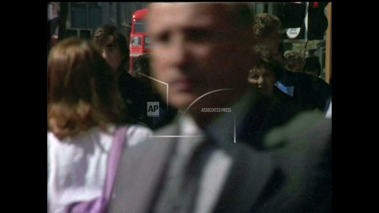 THIS IS LONDON STOCK SHOTS - NO SOUND - COLOUR