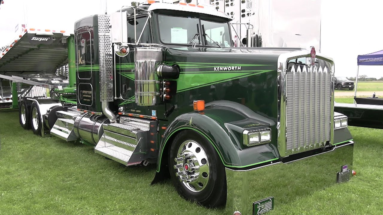 2024 Black & Green Peterbilt 389 At The 2025 Woodstock Truck Show