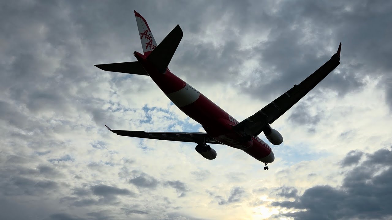 AirAsia X A330-300 (9M-XXE) LANDING ON RWY 24L AT LTFJ