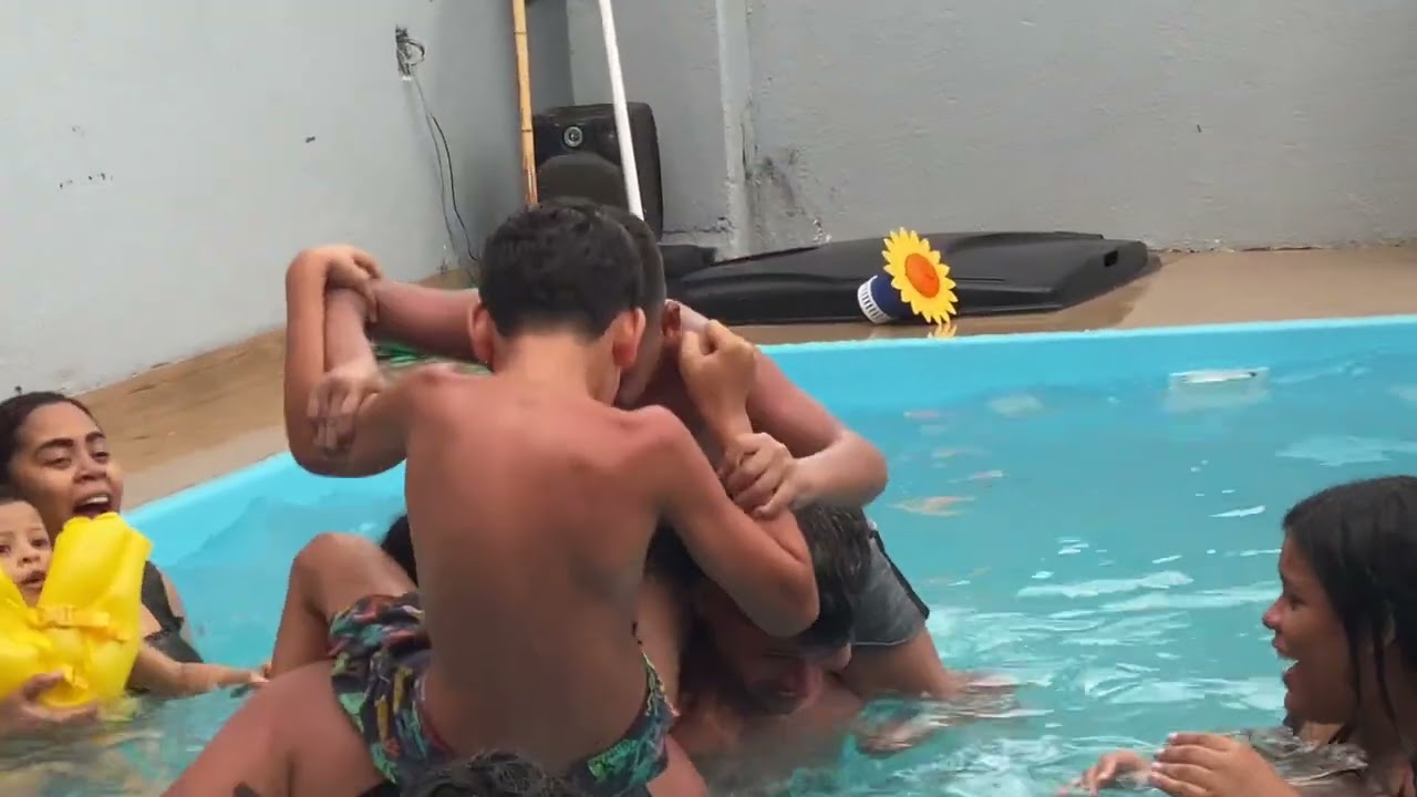 Briga de galo, quem será que foi o vencedor??