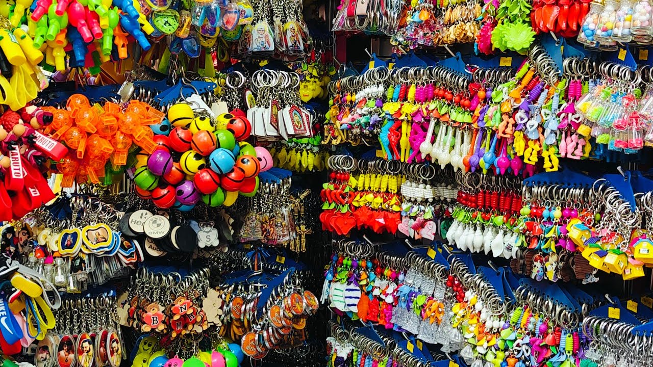2Rs Chickpet Bangalore Wholesale Return Gifts Keychain Shop/All Type Keychains, Bracelet,Anime,Rings
