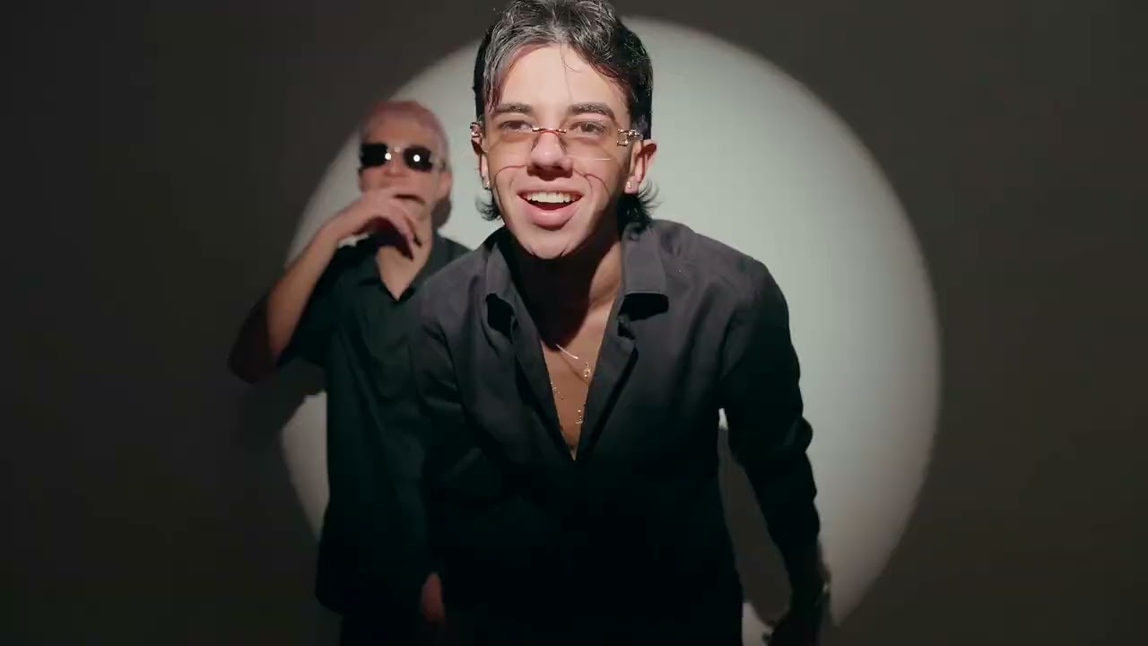 Rolex CON Diamantes⌚💎- @MaxiiSala - @CARABIN3 (Prod  Flame 火炎)  Video oficial @Flame_beats