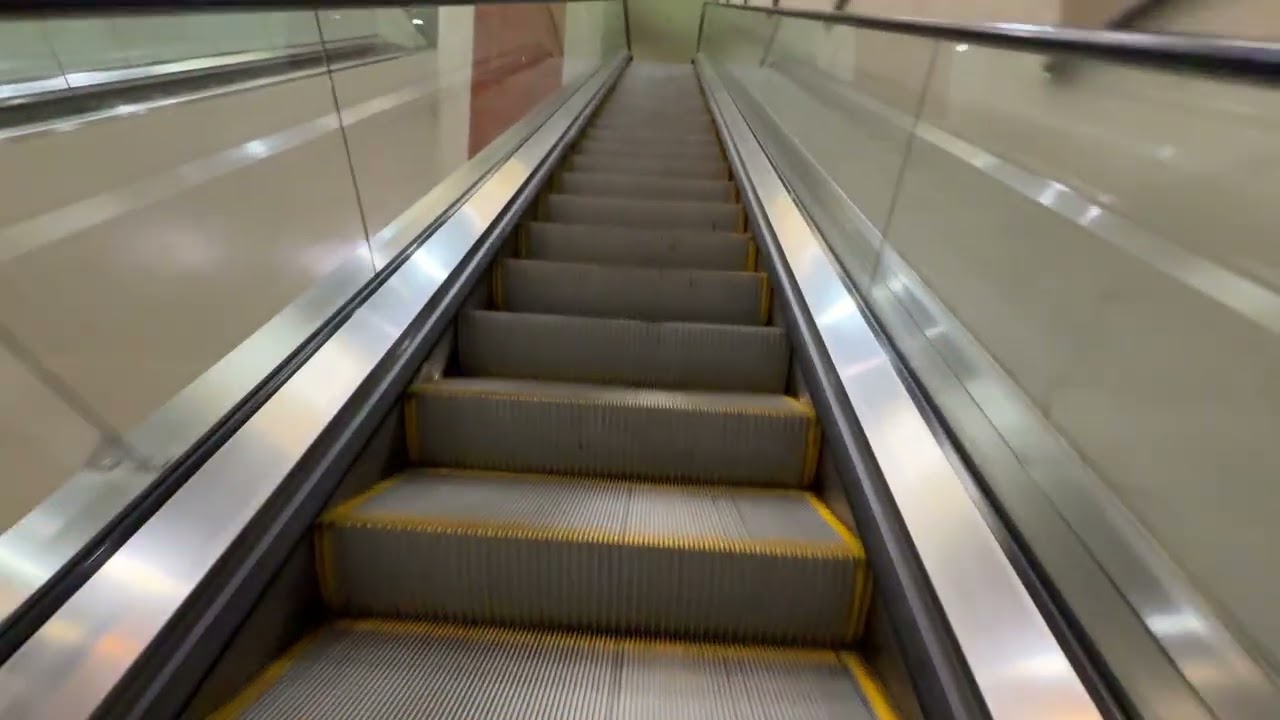 i went to georgia square mall last weekend