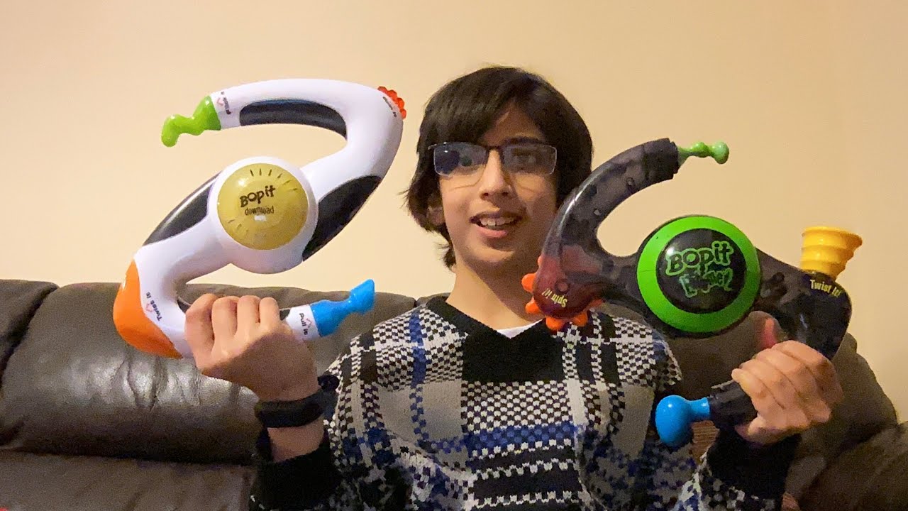YOUTUBE FIRST! (Bop It! Extreme 2 V.S Bop It! Download | Bop It! | MHZA459