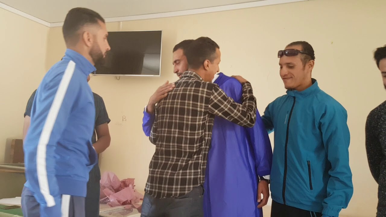 لحظة تكريم اساتذة غادروا الثانوية التاهيلية المصلى