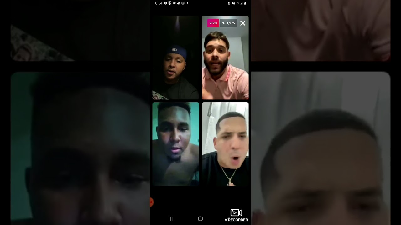 Kele le tira a Capitán | Gallo le tira a Benny Benni y a Molusco | HUMILLAN a capitán wn benny live