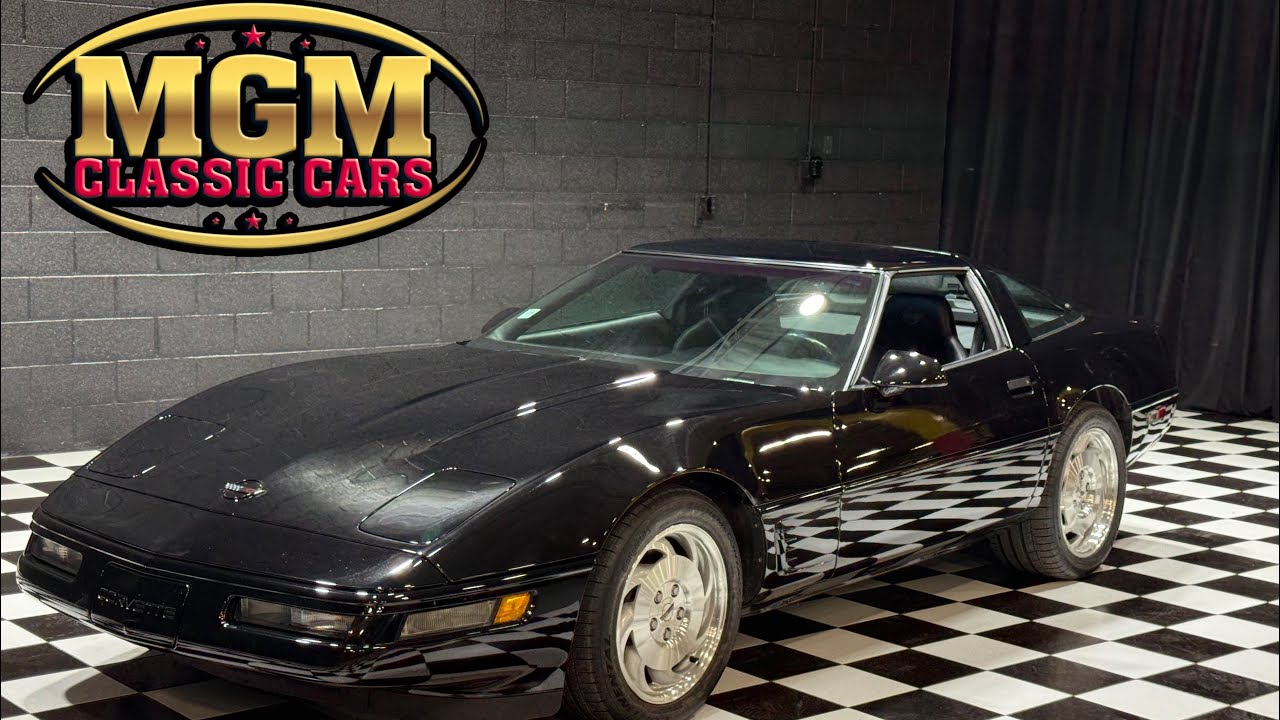 Chevrolet Corvette 1996 года выпуска, в отличном состоянии - всего 3 владельца - небольшой пробег...