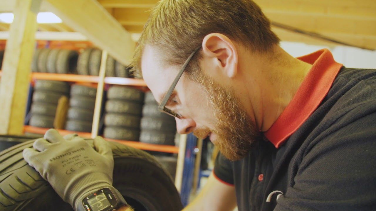 KumRok Oy / FirstStop rengasliike ja Autofit autokorjaamo Kaarinassa