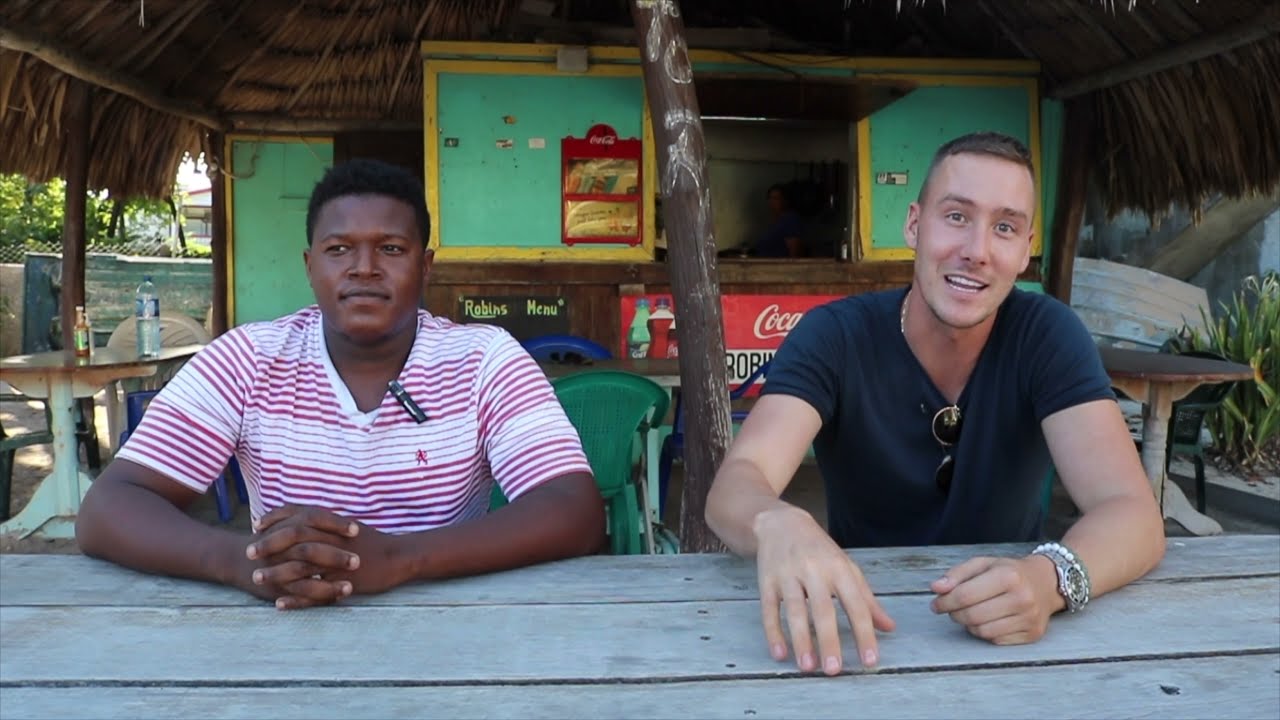 Robins Kitchen - BELIZE Restaurant Feature