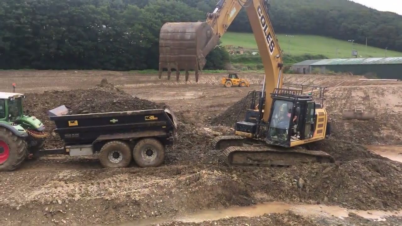 Building the specimen carp lake.