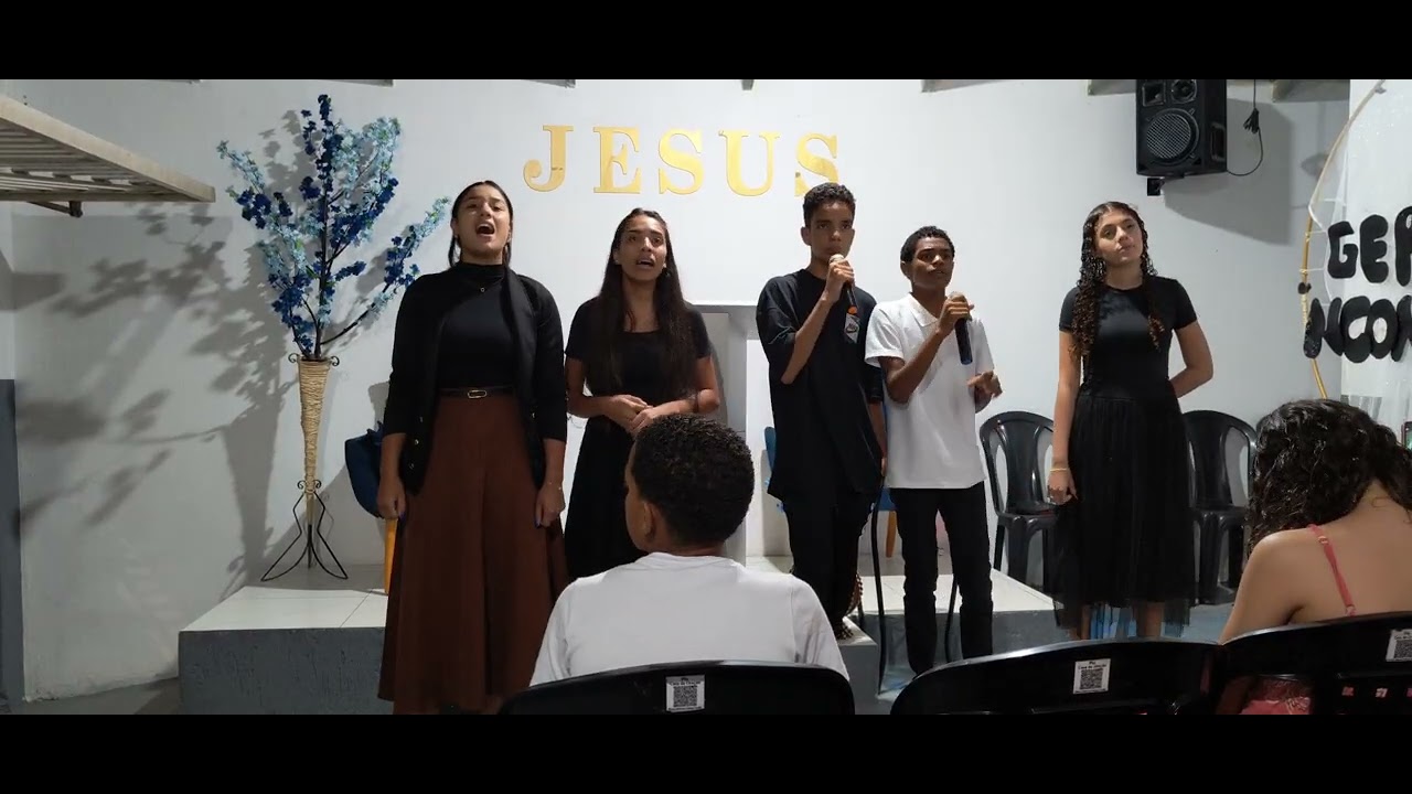 Adorando Jesus, em 2026, só glória 