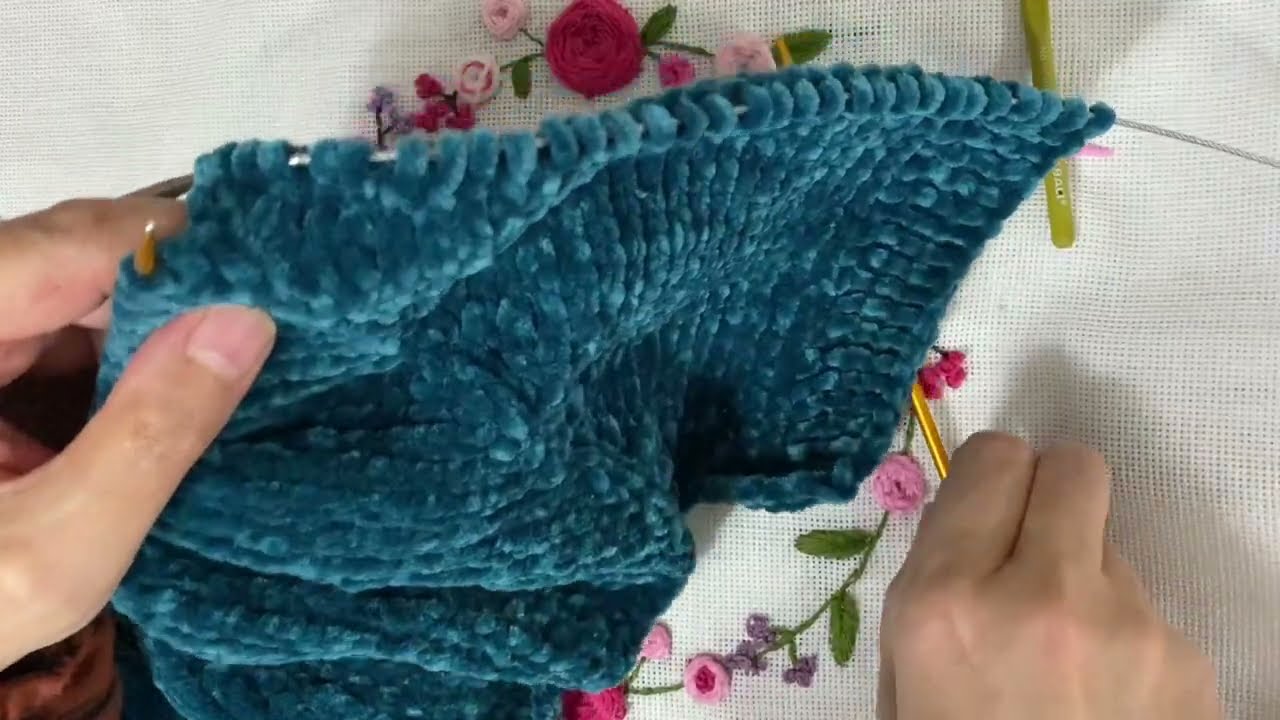 Kadife ipten kapşonlu hırka yapımı (4.5yaş)