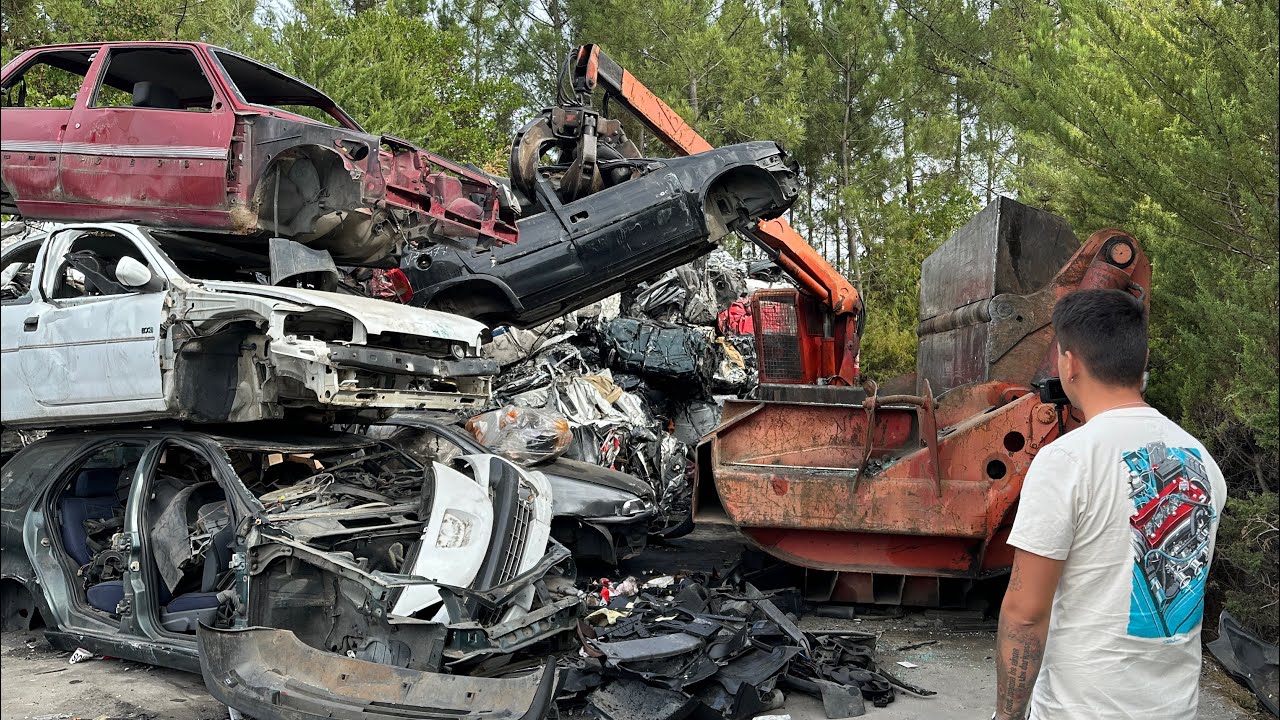 Como é que estes carros vêm parar à sucata 🤯