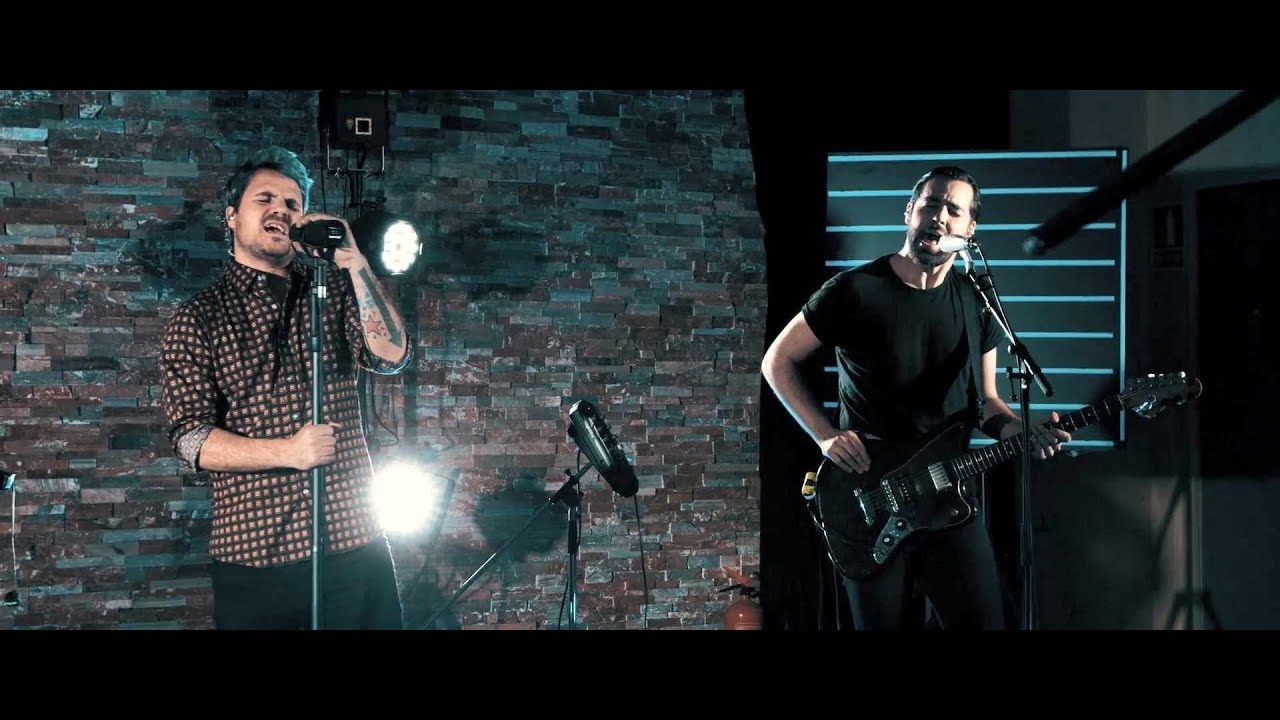 DINERO - Bajo Cero (con Dani Martín) (Videoclip Oficial)