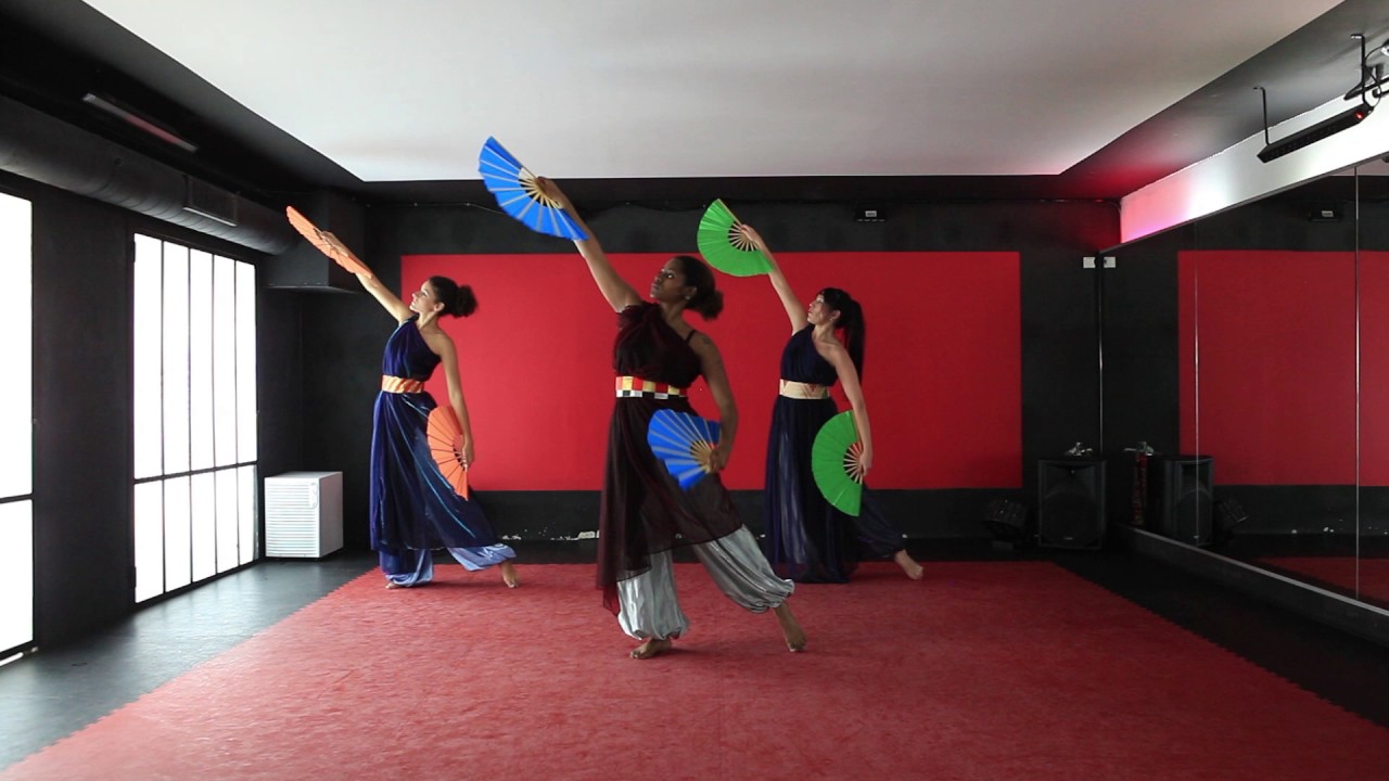 Chorégraphie Fusion : Rose Passion Eventails Japonais -