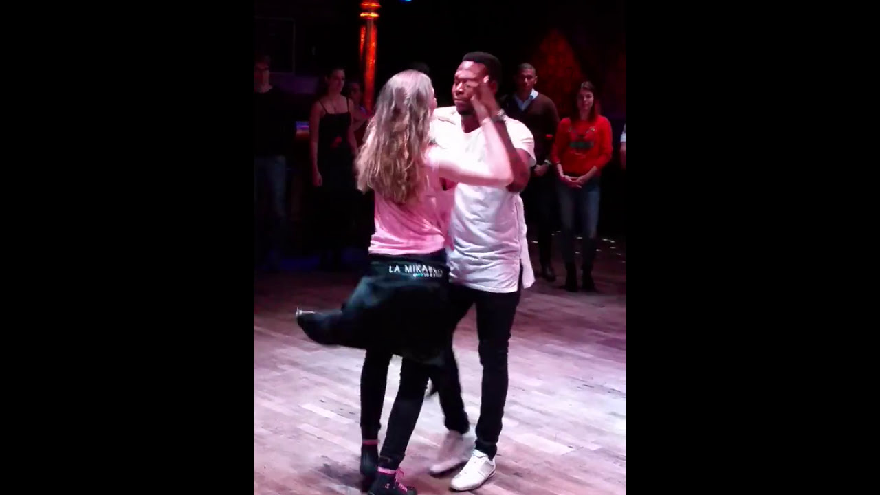 Salsa-Cubana Feeling im Soda-Club in der Kulturbrauerei Berlin