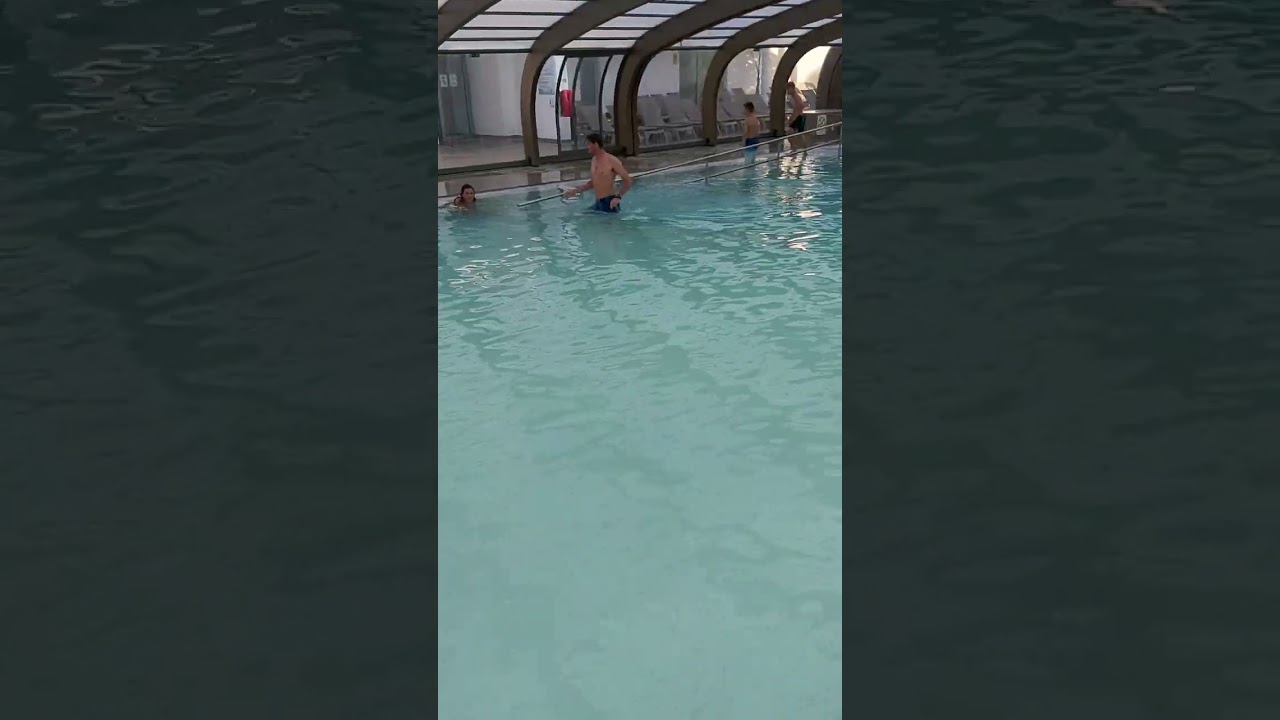 Piscina coberta Turiscampo
