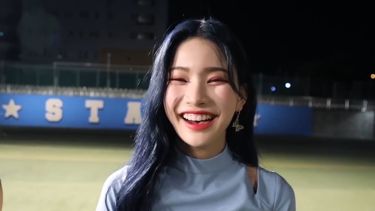 [스테이씨/아이사] 색안경 비하인드 속 아기 고양이 아이사 모음집