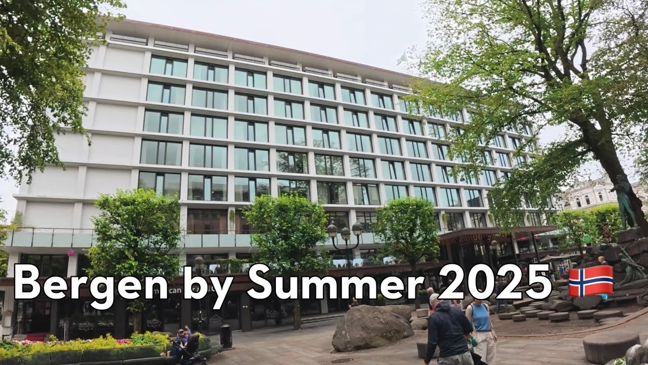 Bergen in Bloom: A Candid Summer Walk (Summer 2025)