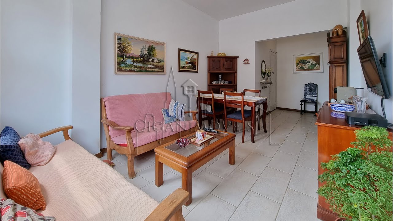 Apartamento à venda em Ipanema, com 2 quartos, de frente e com vista livre. Código ZS047B
