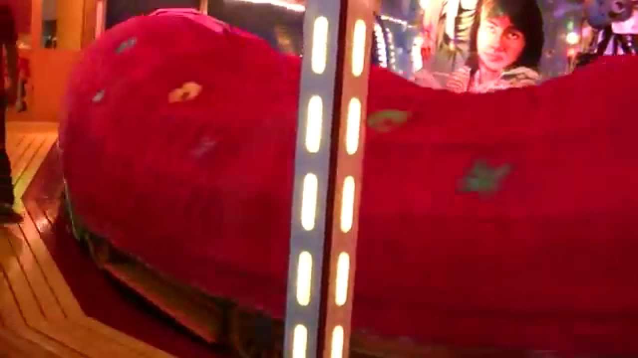 Le Papillon (Rupsbaan) @ Tilburgse Kermis Nederland 2014 *Offride* (Different Angle)