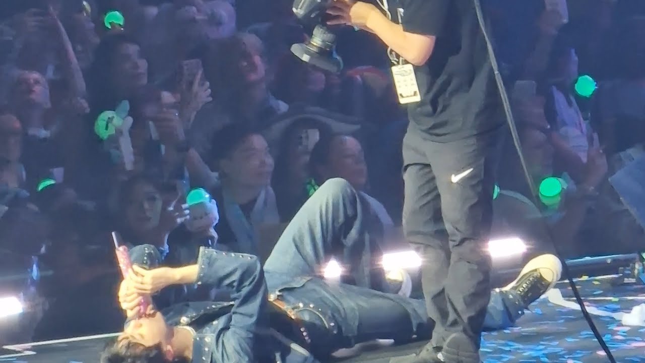 250806 Jin (BTS) - The Astronaut at O2 (London) || fancam 