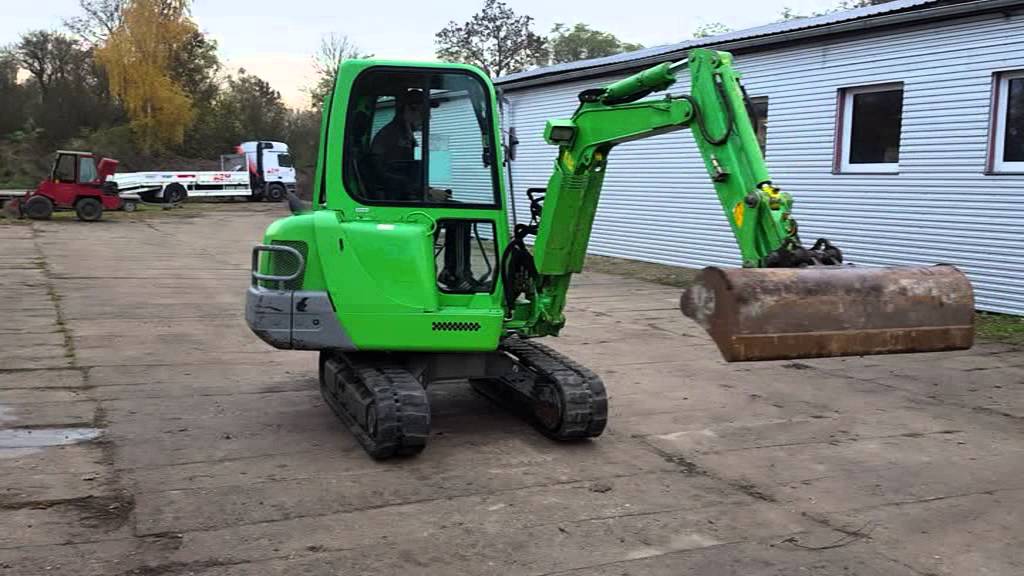 Yanmar B25V Excavator 2006