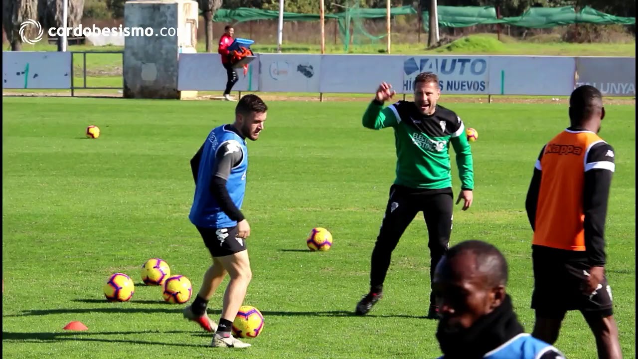 Curro Torres dirige sesi&oacute;n entrenamiento C&oacute;rdoba CF