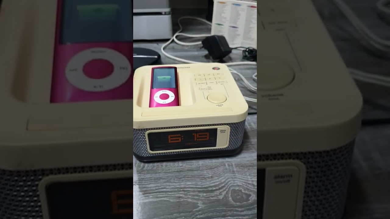 test Memorex Mi4604 portable speaker ipod/iphone dock clock 28-5-22 in Saigon
